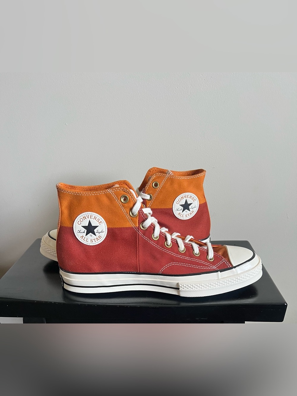 Men's Size 10.5 Converse Chuck 70 Hi Monarch/Rugged Orange/Egret A02552C Sneaker